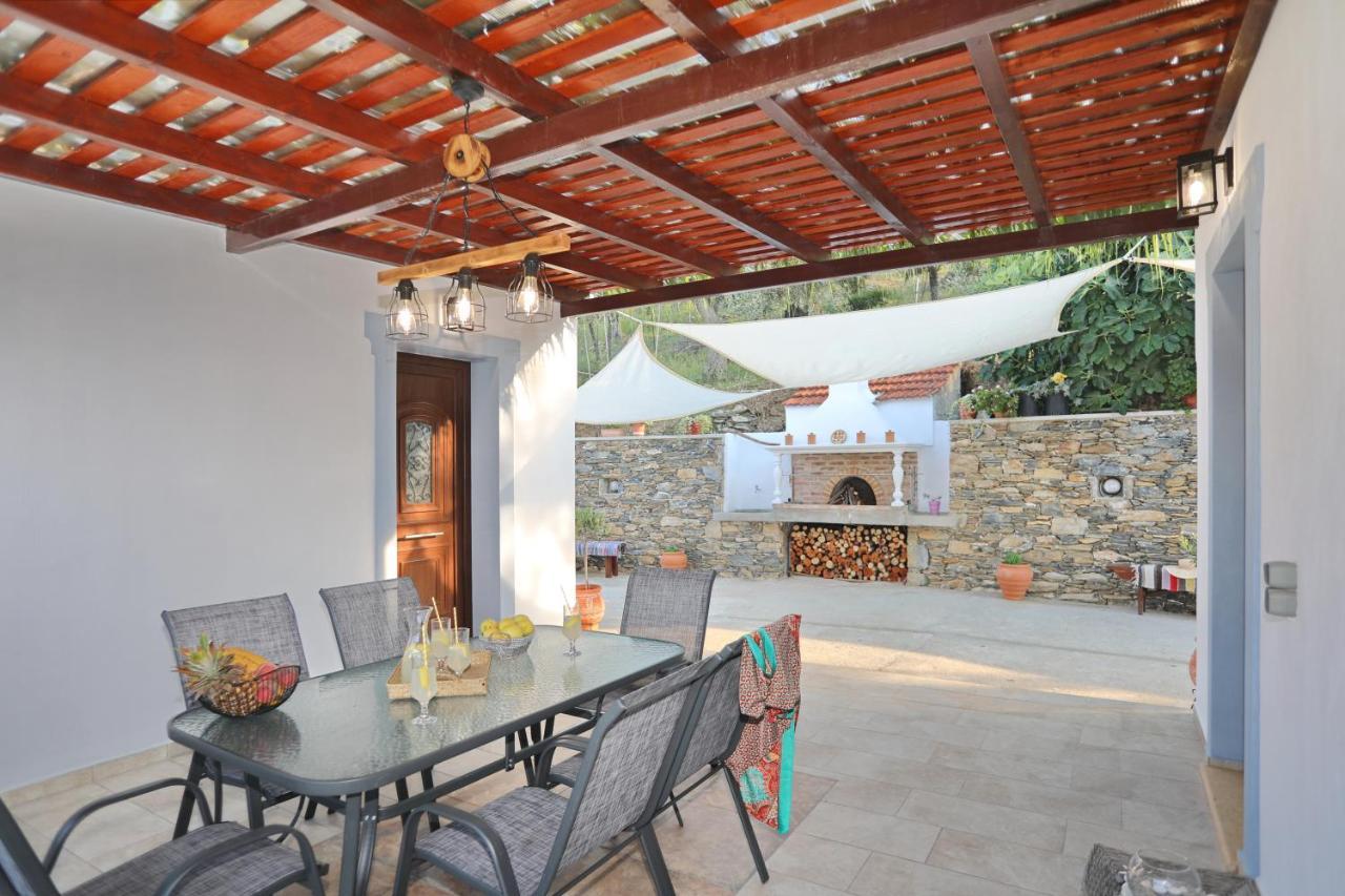 Esperides Apartments Aigli Skopelos Town Exterior foto